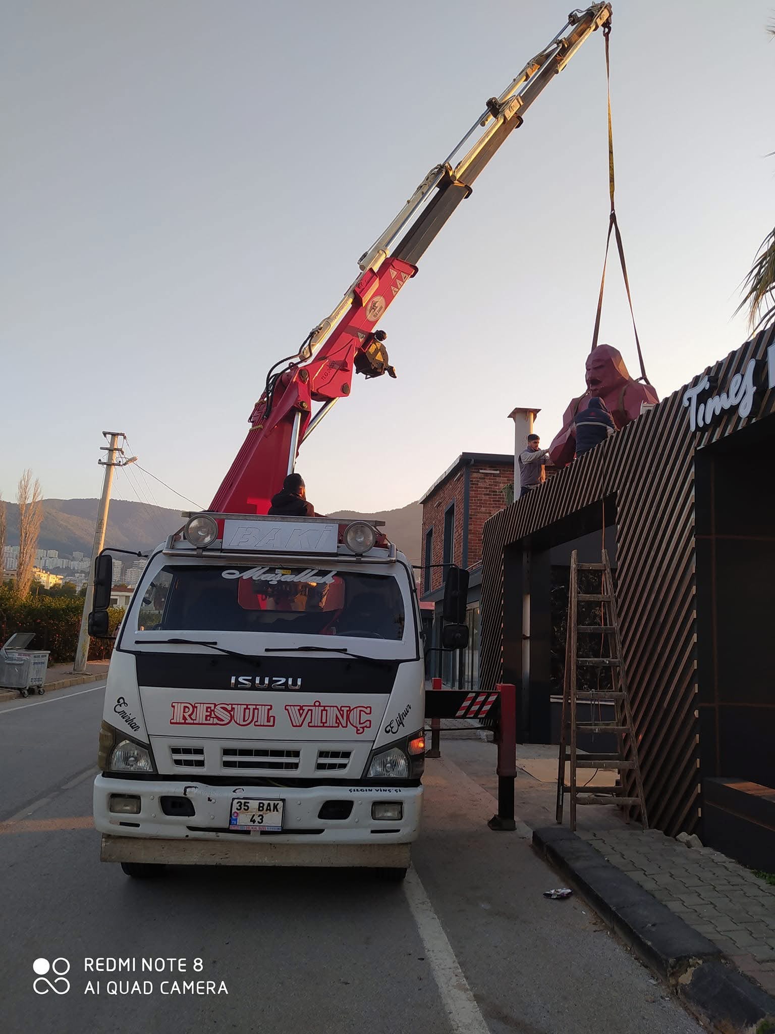 Çatı Üstü Obje Montajı